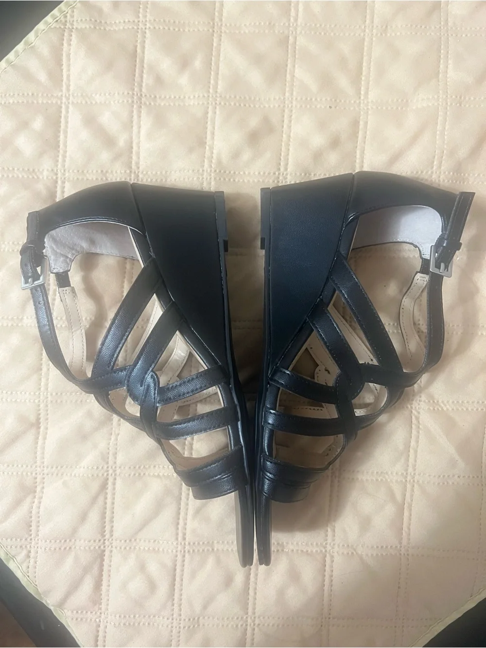 Adrienne Vittadini stylish strappy